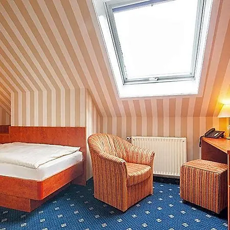 Landgasthaus & Lindenhof 3*